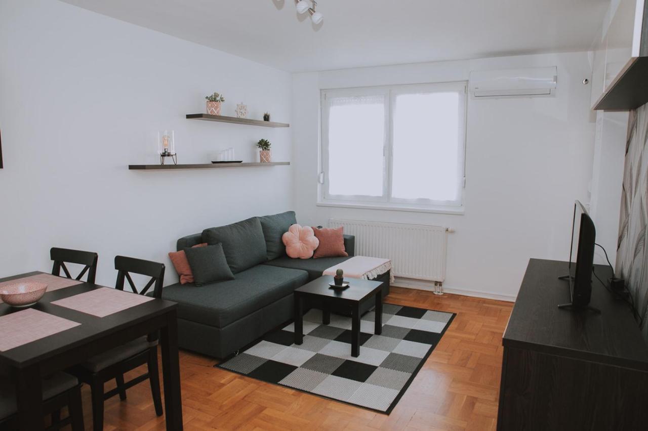 Apartment Nika, Arena Zagreb Luaran gambar